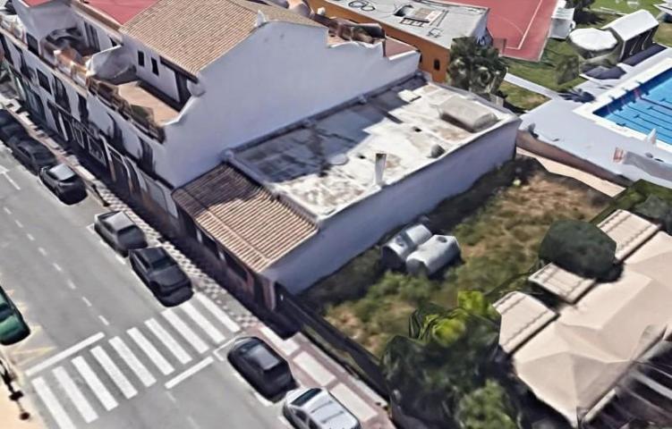 Local comercial en venta en Estepona, Bel-Air-Cancelada-Saladillo photo 0