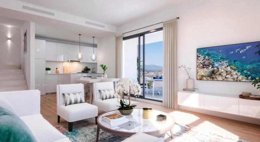 Apartamento en venta en Estepona, 2º Línea de Playa photo 0