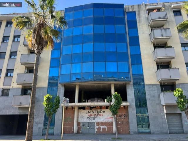 Edificio en venta en Vilanova i la Geltrú, Centre photo 0