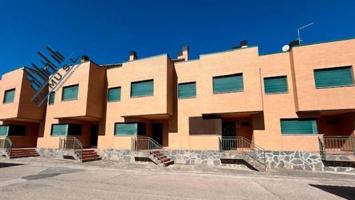 Bungalow en venta en Hormigos, Castilla la mancha photo 0