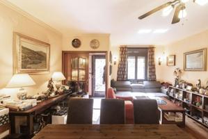 Chalet en venta en Badalona, Centre photo 0