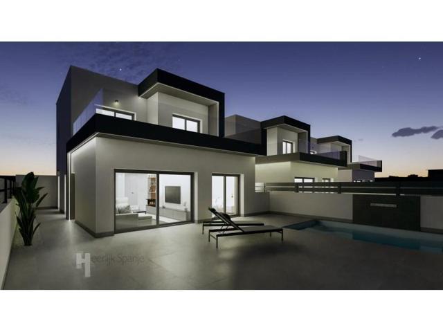 Chalet en venta en Benijofar photo 0