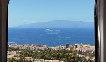 Adosada en venta en Adeje, San Eugenio Alto photo 0