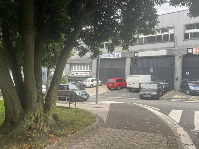 Nave industrial en venta en Irun, Irun photo 0