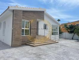 Chalet en venta en Benidorm photo 0