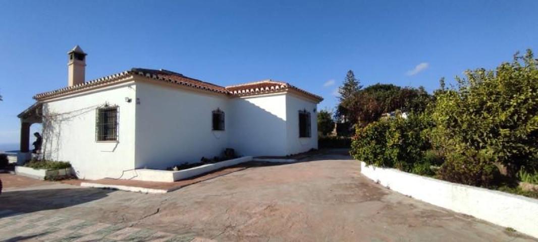 Casa en venta en Frigiliana, Ctra. Nerja - Frigiliana - Imaroga photo 0