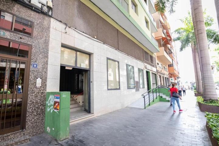 Local comercial en venta en Santa Cruz de Tenerife, La Salle photo 0