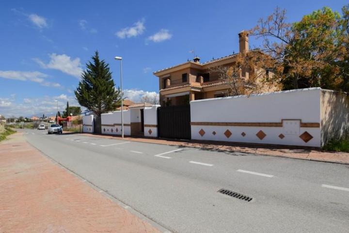 Chalet en venta en Las Gabias, Gabia Chica photo 0