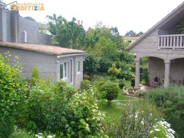 Casa en venta en Nigrán, Nigrán photo 0