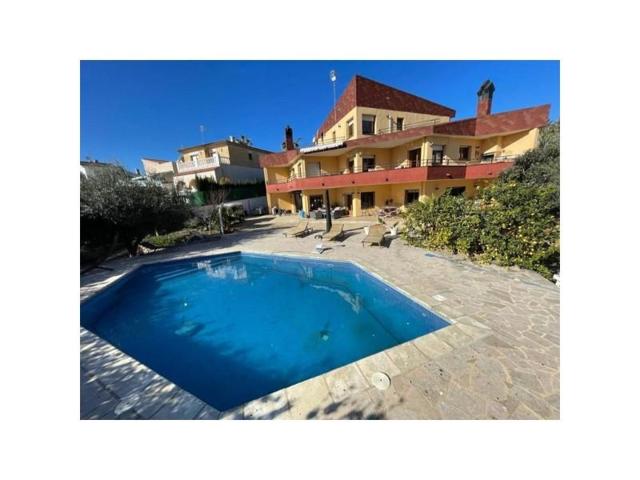 Chalet en venta en L'Ampolla photo 0