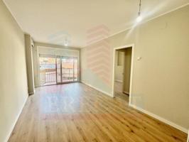 Piso en venta en Barcelona, Sagrada Família photo 0