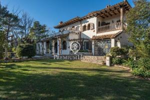 Chalet en venta en Valls, Plana d`en berga photo 0