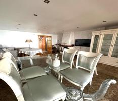 Casa en venta en Santa Coloma de Gramenet, Llati photo 0