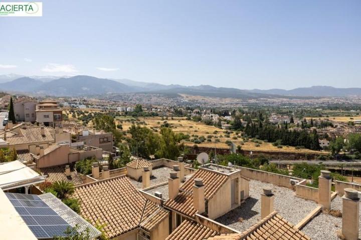 Bungalow en venta en Granada, El serrallo photo 0