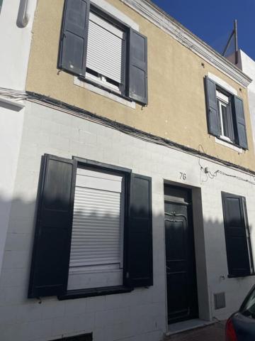 Casa en venta en Es Castell, Centro photo 0