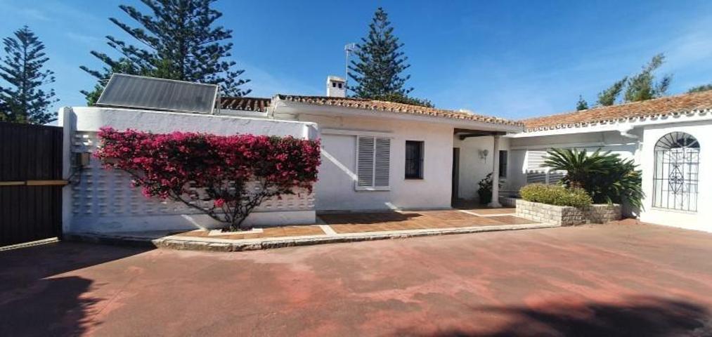 Chalet en venta en Algeciras, - La Granja - La Colina - Los Pastores photo 0