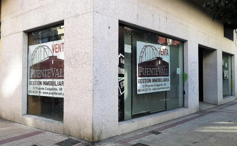 Local comercial en venta en Valladolid, Puente colgante photo 0