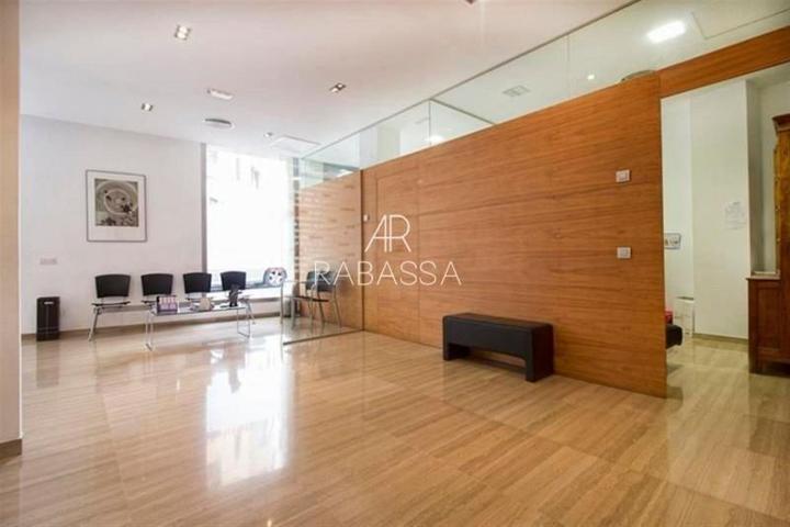 Local comercial en venta en Mallorca, Centro photo 0
