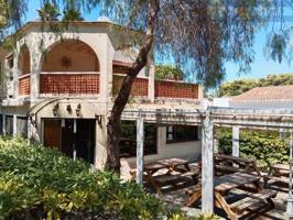 Chalet en venta en Denia photo 0