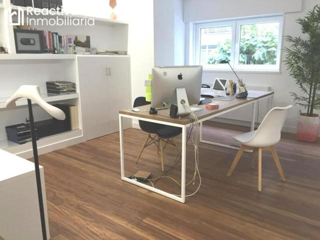 Piso en venta en Santiago de Compostela, Ensanche photo 0