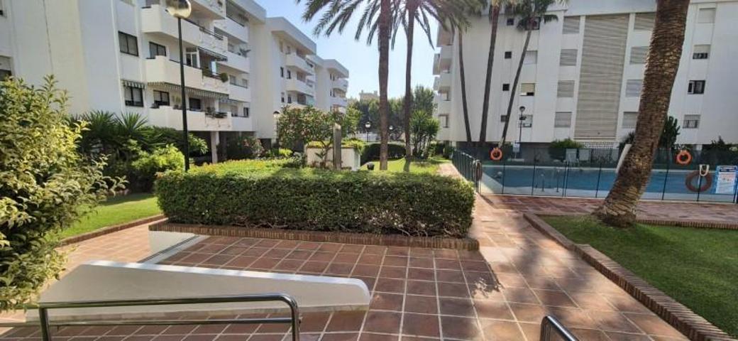 Apartamento en venta en Torremolinos, La carihuela - los nidos photo 0