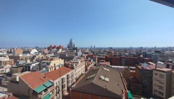 Apartamento en venta en Barcelona photo 0