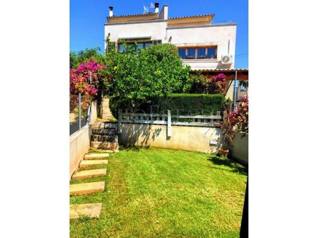 Chalet en venta en Campanet photo 0