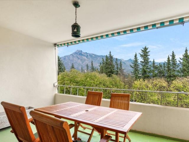 Apartamento en venta en Marbella photo 0