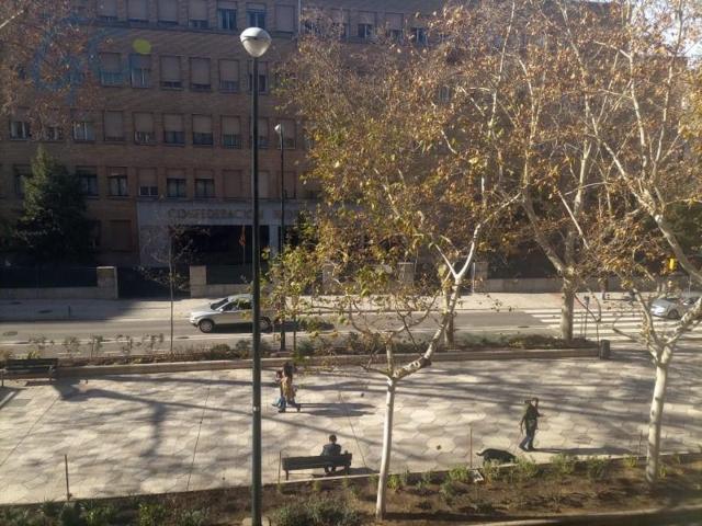 Piso en venta en Zaragoza photo 0