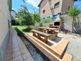 Casa con terreno en venta en Santa Eulàlia de Ronçana, CENTRO photo 0