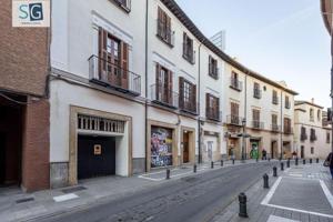 Piso en venta en Granada, Realejo photo 0