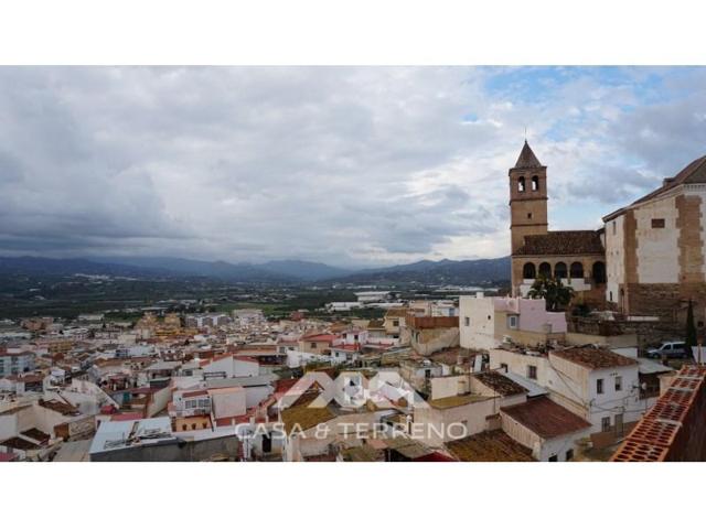 Local comercial en venta en Vélez-Málaga photo 0