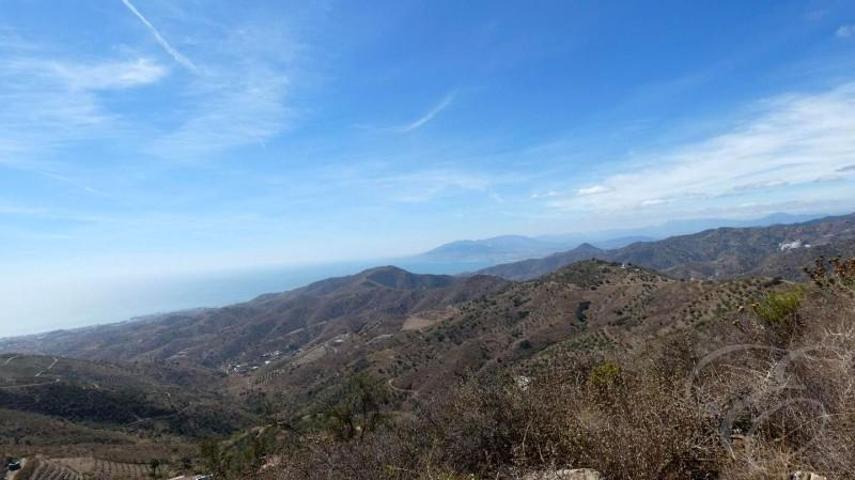 Casa con terreno en venta en Moclinejo, Moclinejo photo 0