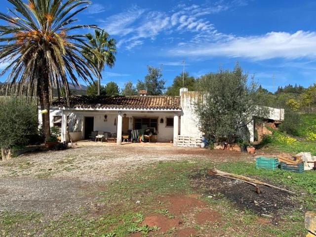 Casa con terreno en venta en Estepona, El Padrón - El Velerín - photo 0