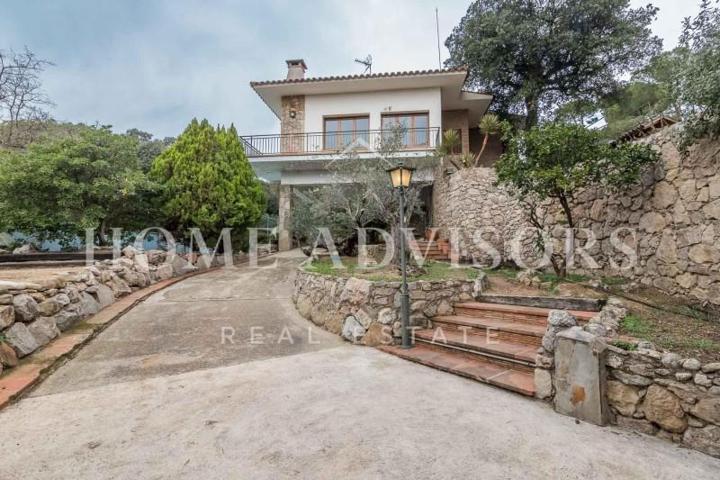 Chalet en venta en Santa Eulàlia de Ronçana, Urb. puig domènech photo 0