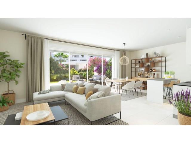 Apartamento en venta en Estepona, Cancelada photo 0