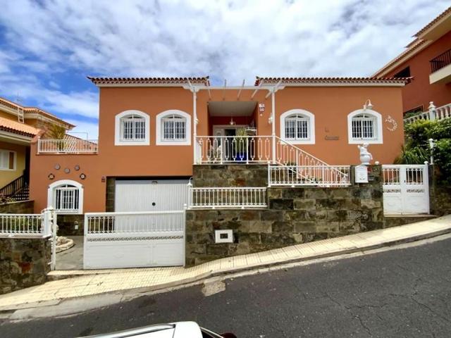 Chalet en venta en Icod de los Vinos, Calle el Tilo, 38438 photo 0