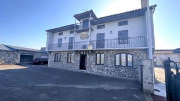 Casa en venta en Santa Cruz de Bezana, Sancibrian photo 0