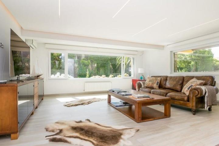 Chalet en venta en Oleiros, San pedro de nos photo 0