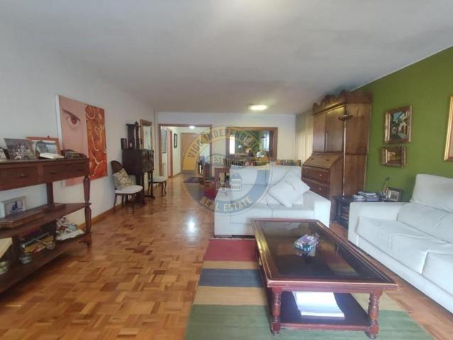 Piso en venta en Vigo, Pizarro photo 0