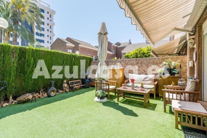 Adosada en venta en Alicante, La Albufereta photo 0