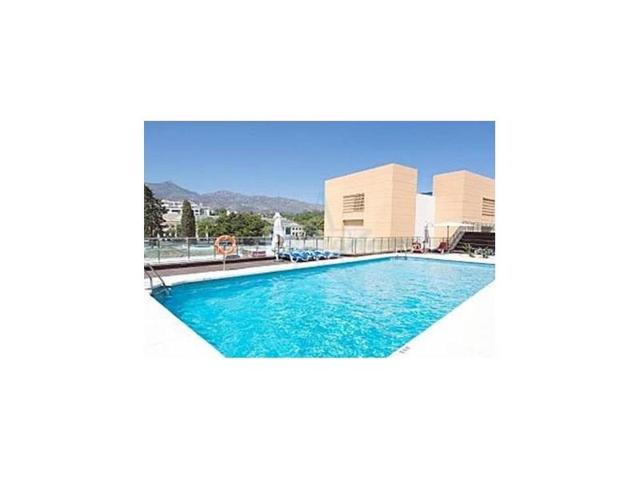 Apartamento en venta en Marbella photo 0