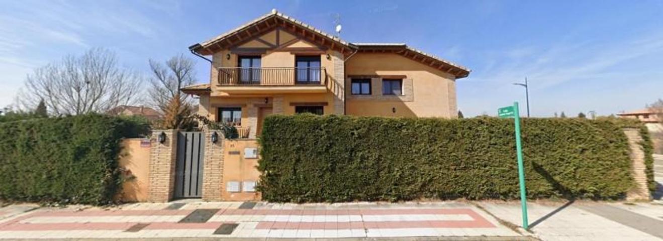 Casa en venta en Villaquilambre, Villarrodrigo De Las Regueras photo 0