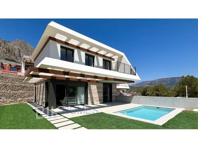 Chalet en venta en Polop photo 0