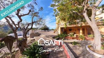 Casa en venta en Cervelló photo 0