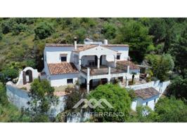 Chalet en venta en Sayalonga photo 0
