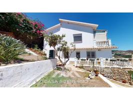 Chalet en venta en Torrox photo 0