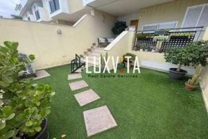 Adosada en venta en Adeje photo 0