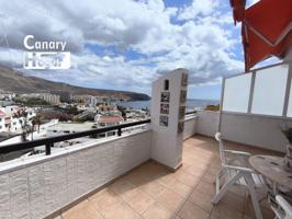 Apartamento en venta en Arona, Los Cristianos photo 0