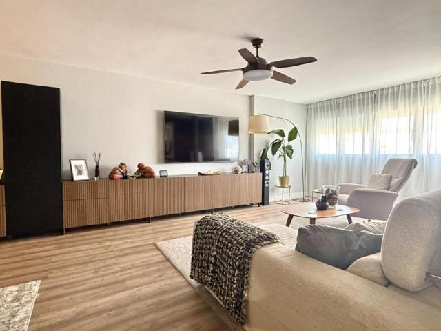 Piso en venta en Alicante, Centro photo 0